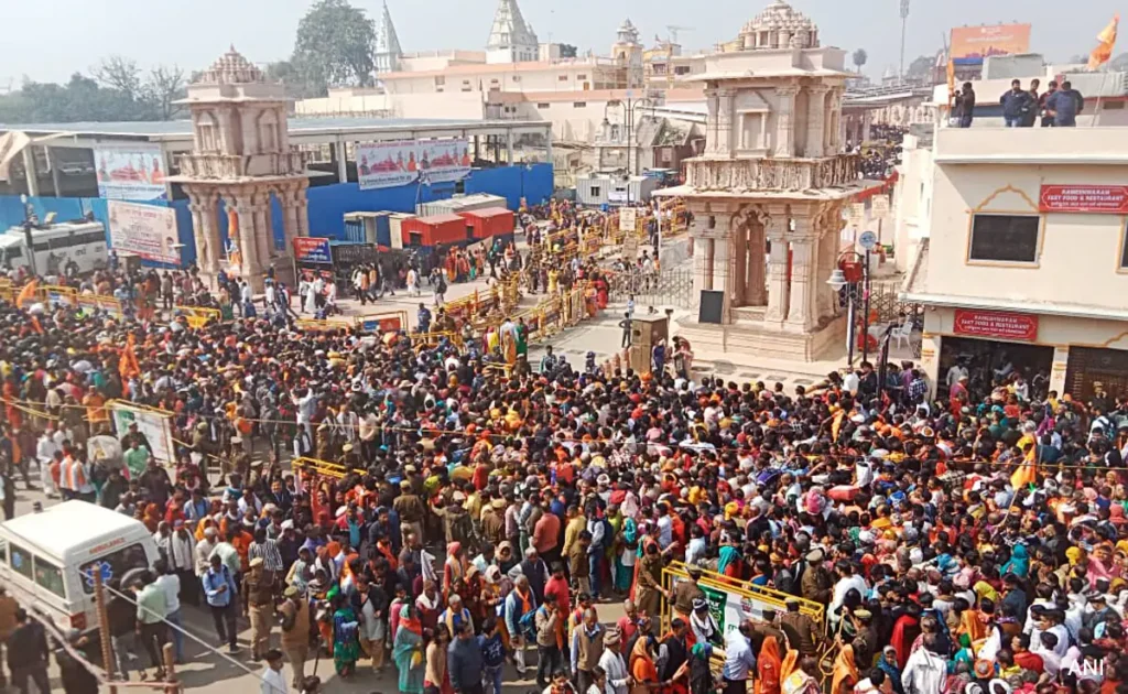 Heavy crowd in Ayodhya