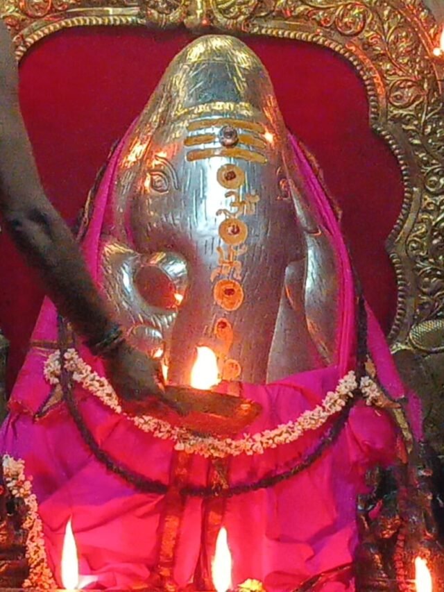 శ్వేతార్క మూల గణపతి ఆలయంలో ప్రత్యేక పూజలు