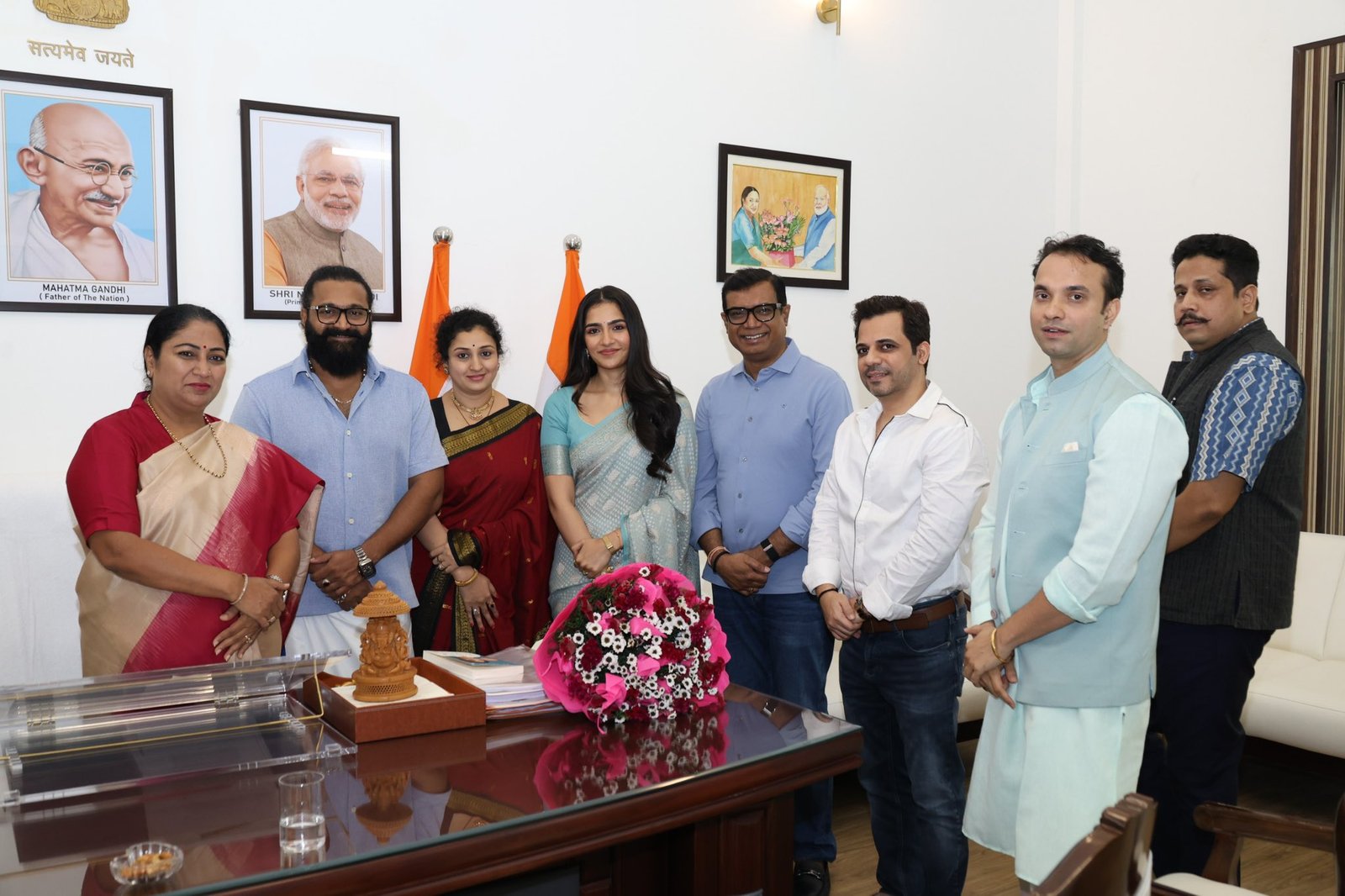 Delhi Chief Minister Rekha Gupta Appreciates Kantara Chapter One Team for Their Cultural Impact