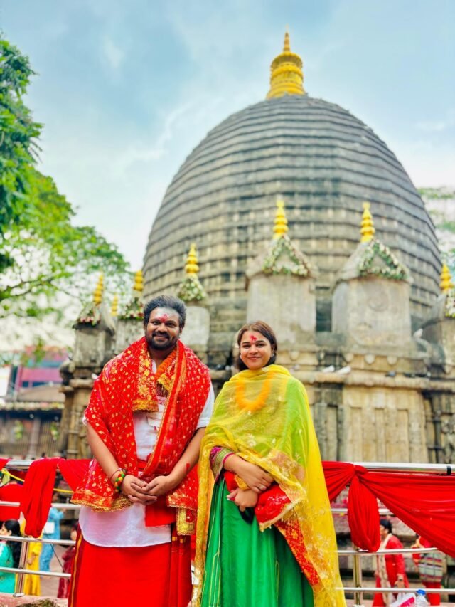 కామాఖ్యదేవిని దర్శించుకున్న మంచు మనోజ్‌ దంపతులు