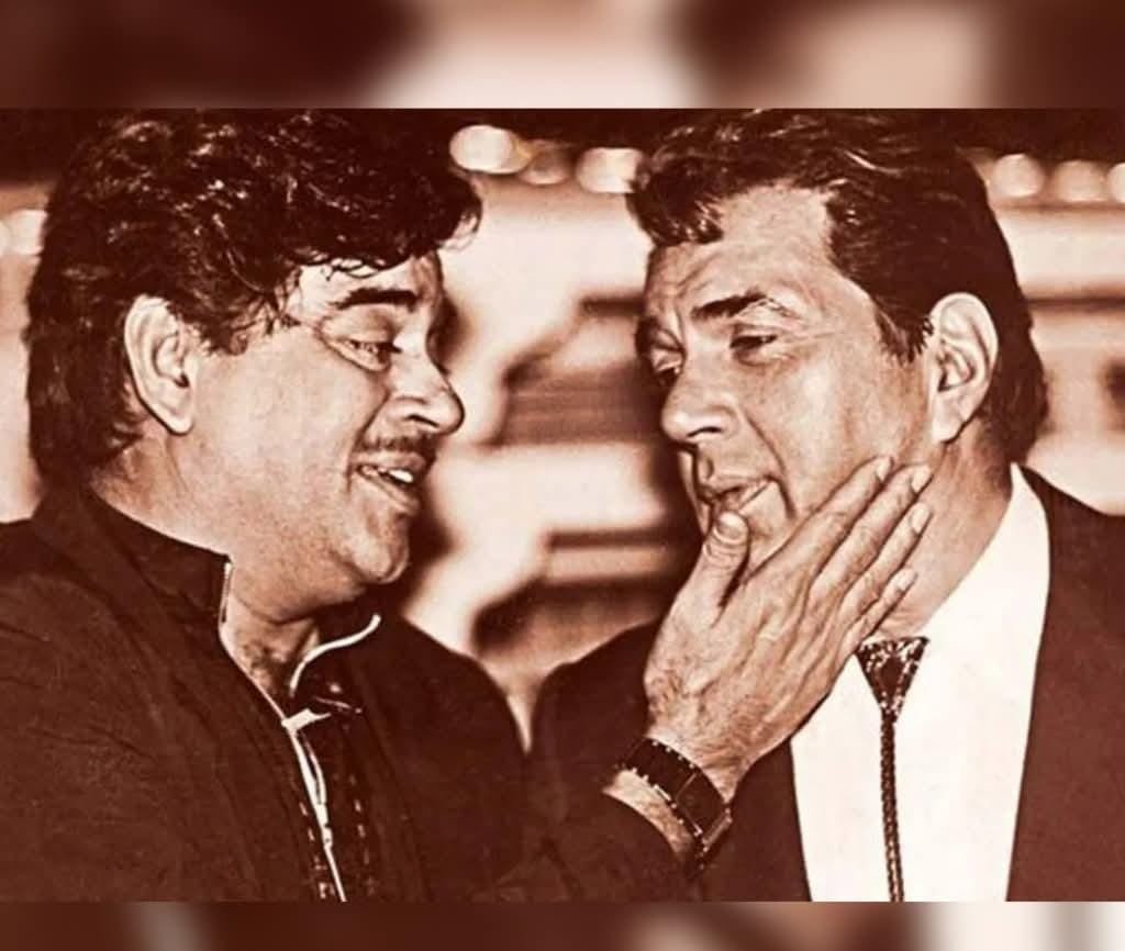Shatrughan Sinha Pens A Heartfelt Note For Dharmendra…