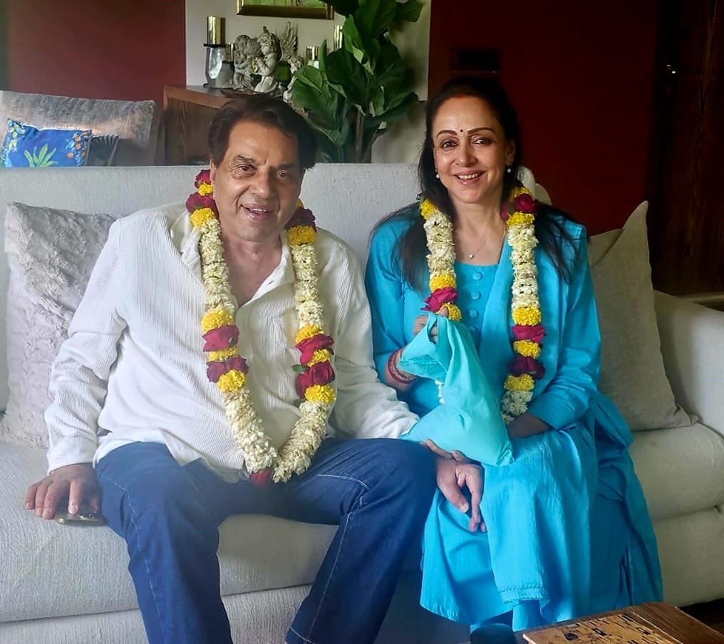 Hema Malini Shares Her First Post After The Demise Of Dharmendra…