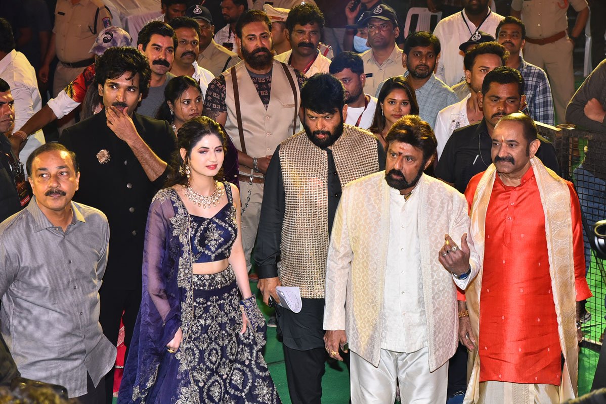 Balakrishna’s Grand Entry & Gangadhara Sastry’s Powerful Speech Dominate Akhanda 2 Pre-Release Event