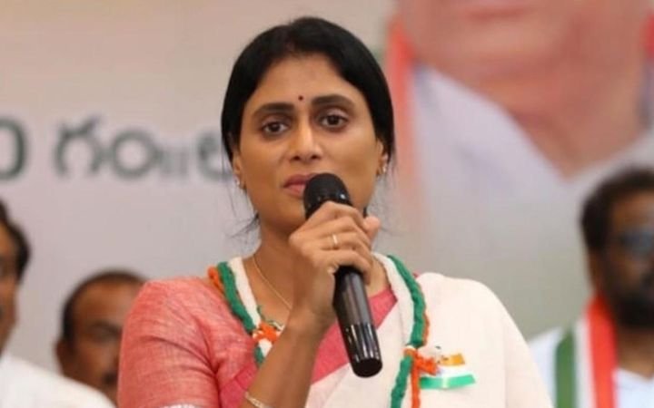 రాష్ట్ర ఎంపీలపై కాంగ్రెస్‌ అధ్యక్షురాలు షర్మిల ఫైర్‌