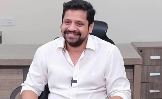 అసలు సినిమా టికెట్ ధర పెంచితే నిర్మాత కి ఎంత లాభం మిగులుతుంది?