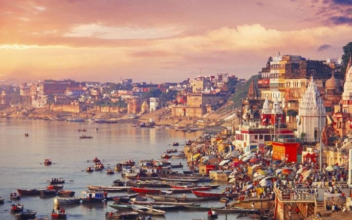 వారణాసిలో భారీగా పెరిగిన ఆధ్యాత్మిక టూరిజం… 2025లో