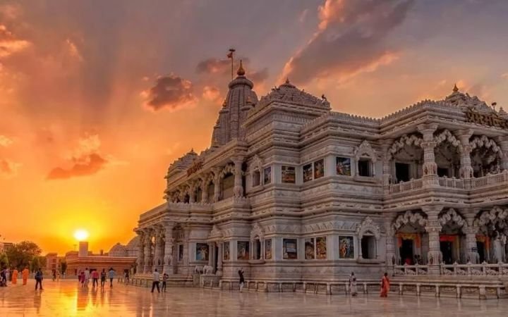 ఈ ఏడు ప్రదేశాల్లో శ్రీకృష్ణుడు ఉన్నాడని తప్పకుండా నమ్ముతాం