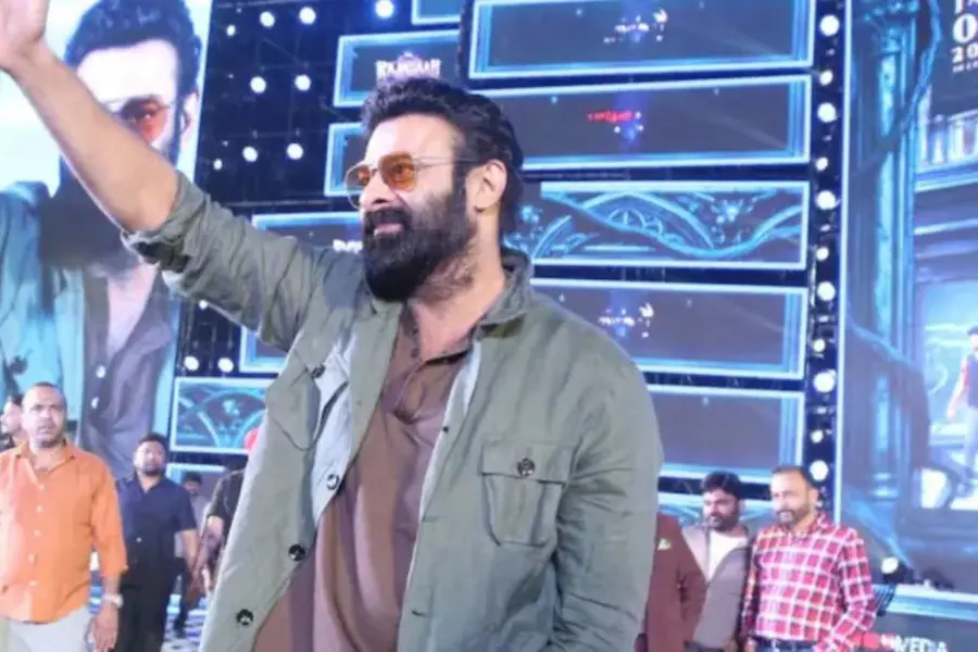 ప్రభాస్ మాటల్లో రాజా సాబ్ ముఖ్య పాత్రలు…