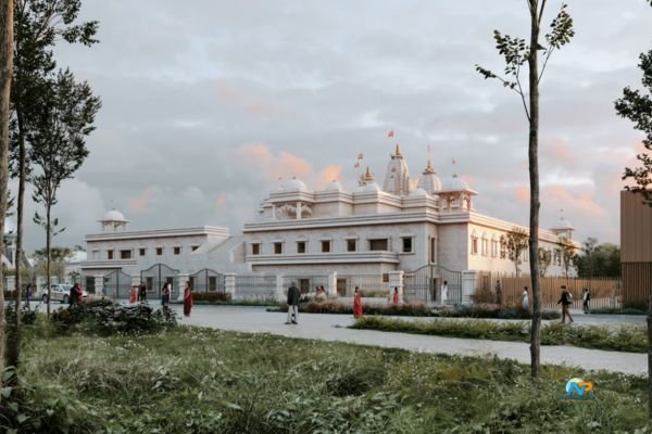 యూరప్‌లో తొలి భారతీయ హిందూ ఆలయం