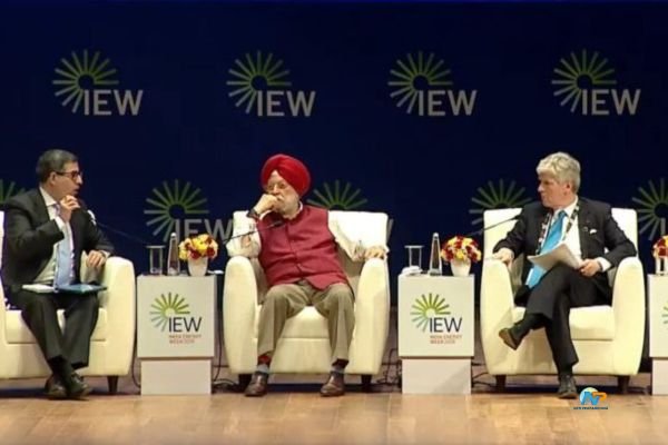 India–Canada Energy Partnership Strengthens with LNG, Crude Oil and Clean Energy Cooperation