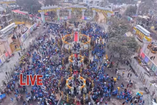 మేడారం వన జాతర ప్రారంభం