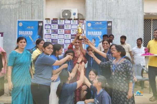 క్రీడల్లోనూ మహిళల ‘ధాకడ్’ జోరు -మైదానంలో మెరిసిన చిన్న శీను సోల్చ‌ర్ అధినేత్రి