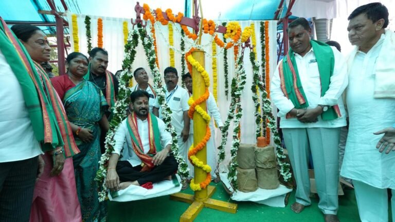 Telangana CM Revanth Reddy Performs Tulabharam at Medaram, Offers 68 Kg Jaggery to Sammakka–Saralamma
