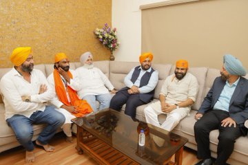 Pawan Kalyan Visits Nanded Takht Sachkhand Gurudwara with Maharashtra CM Devendra Fadnavis
