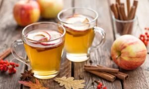 This Apple Tea Can Improve Digestion and Overall Health